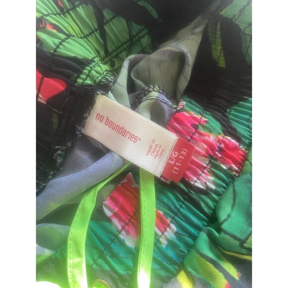 No Boundaries Juniors L tropical print Bikini Bottom shorts for swimming NWOT - Picture 4 of 4